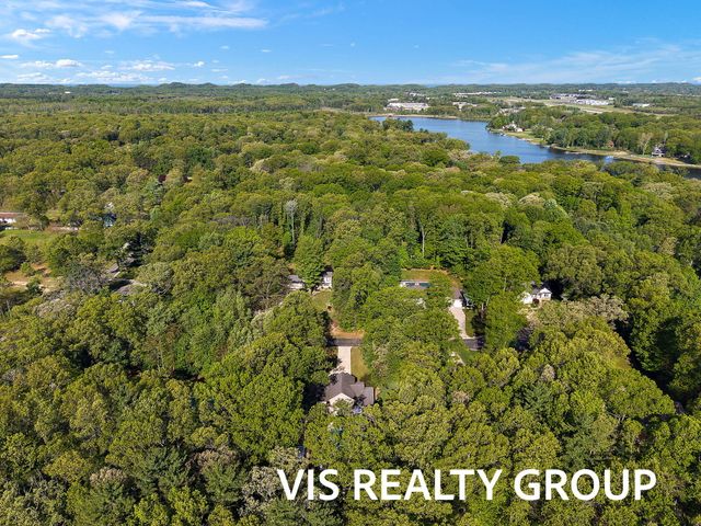 14260 Virginia Way, Grand Haven, MI 49417