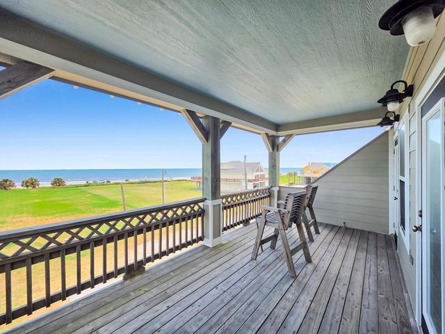 2139 Gulf, Crystal Beach, TX 77650