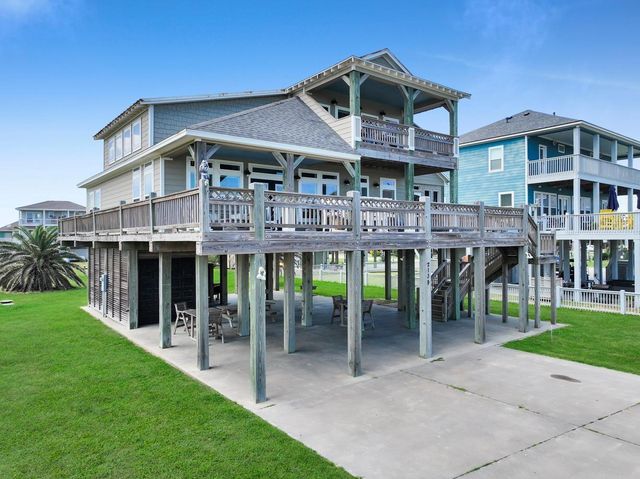 2139 Gulf, Crystal Beach, TX 77650