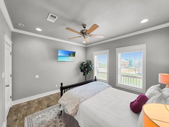 2139 Gulf, Crystal Beach, TX 77650