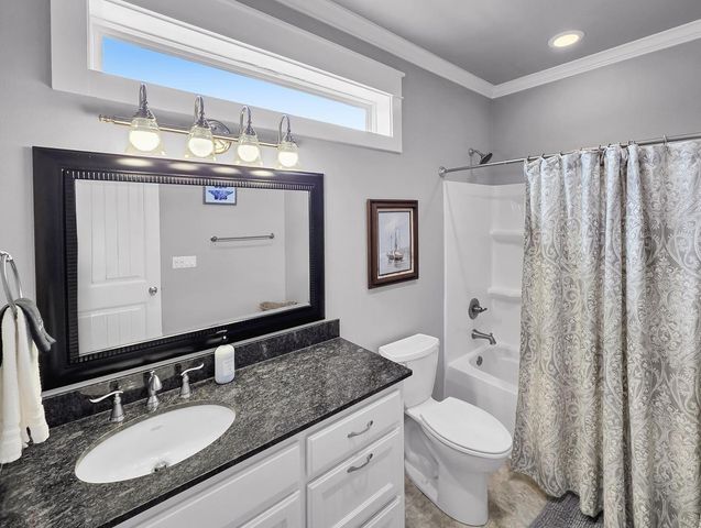2139 Gulf, Crystal Beach, TX 77650