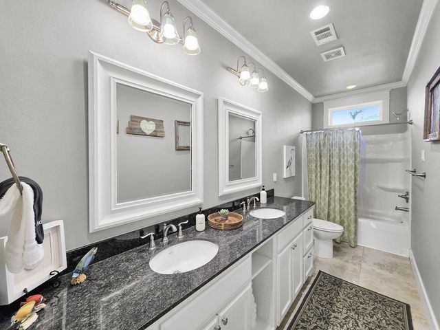 2139 Gulf, Crystal Beach, TX 77650