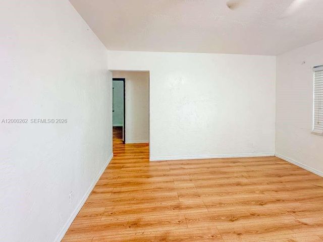 3913 SW 28th St, West Park, FL 33023