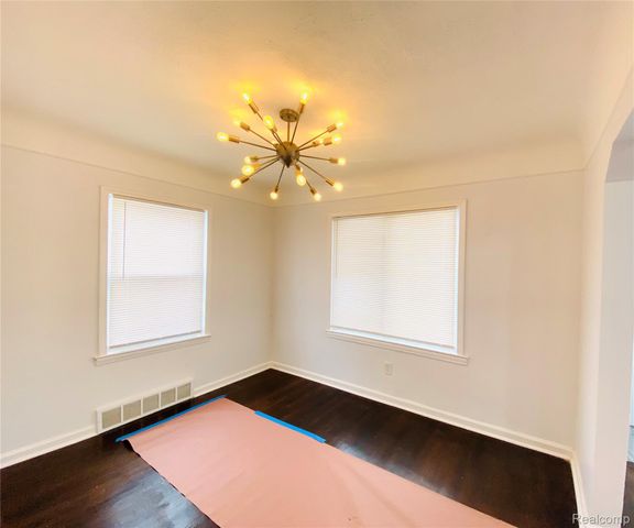 18922 Fenmore Street, Detroit, MI 48235