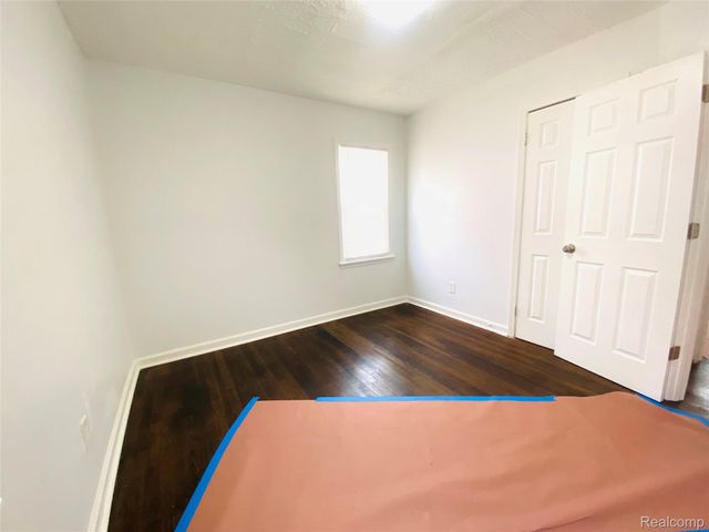 18922 Fenmore Street, Detroit, MI 48235