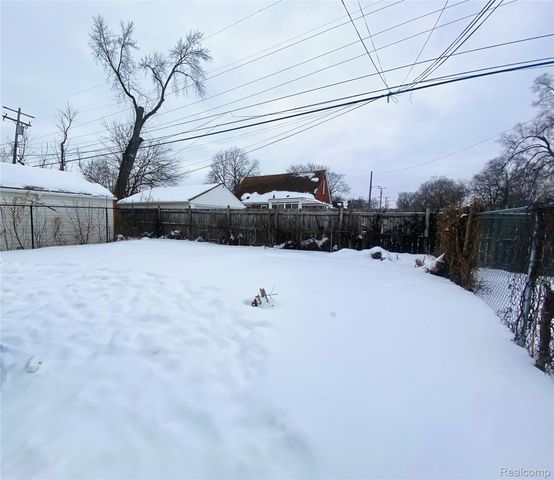 18922 Fenmore Street, Detroit, MI 48235