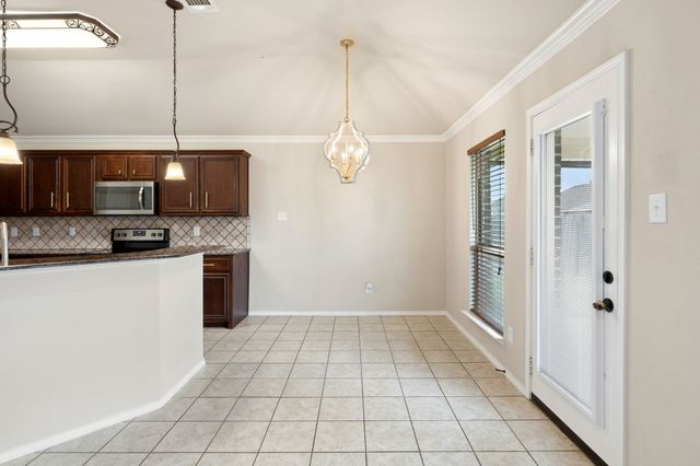 106 Poinsetta Drive, Palmer, TX 75152