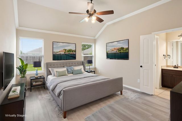 106 Poinsetta Drive, Palmer, TX 75152