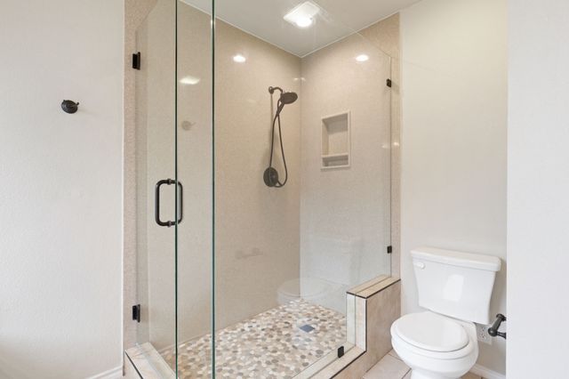 106 Poinsetta Drive, Palmer, TX 75152