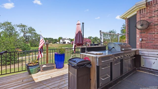 5820 Saint Andrews, Schertz, TX 78108