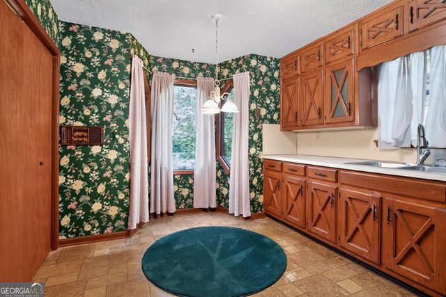 612 Tom Smith Road SW, Lilburn, GA 30047
