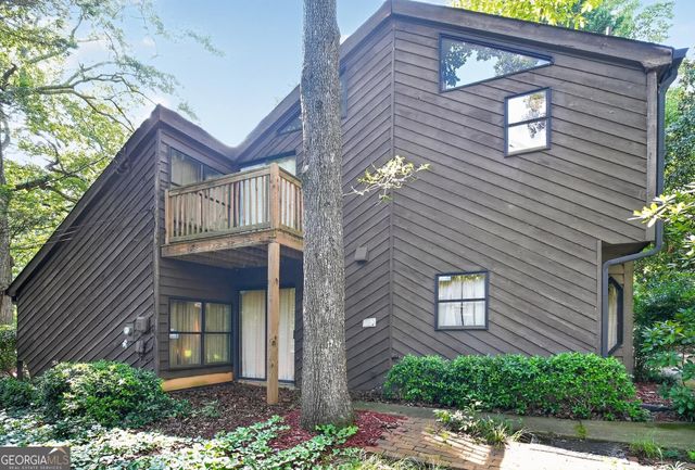 612 Tom Smith Road SW, Lilburn, GA 30047
