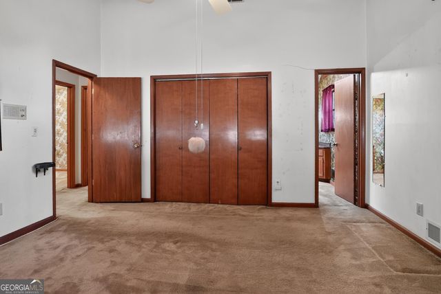 612 Tom Smith Road SW, Lilburn, GA 30047