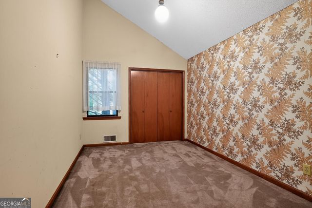 612 Tom Smith Road SW, Lilburn, GA 30047