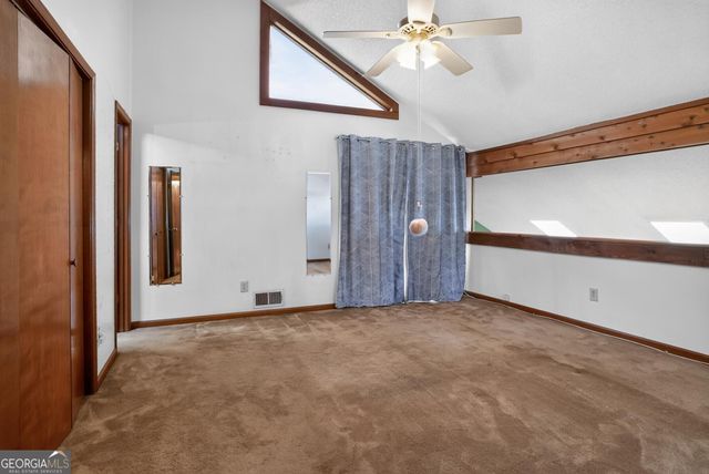 612 Tom Smith Road SW, Lilburn, GA 30047