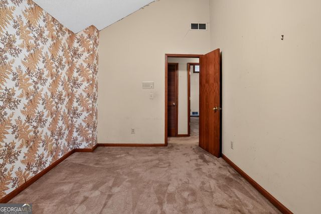 612 Tom Smith Road SW, Lilburn, GA 30047