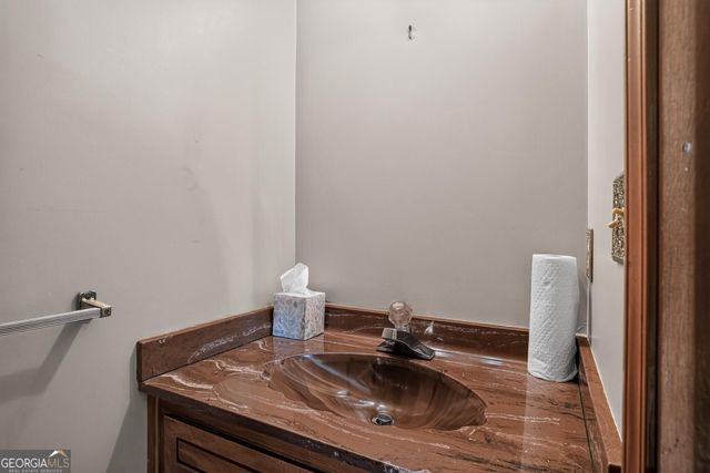 612 Tom Smith Road SW, Lilburn, GA 30047