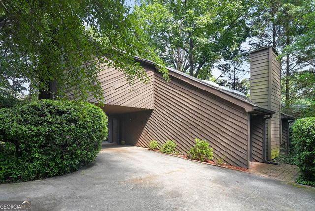 612 Tom Smith Road SW, Lilburn, GA 30047