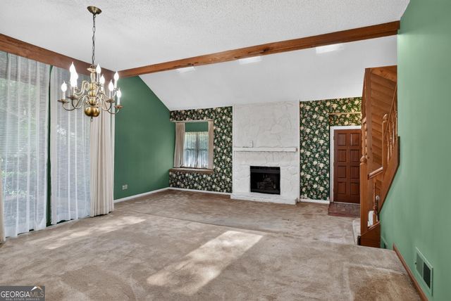 612 Tom Smith Road SW, Lilburn, GA 30047