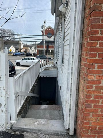 160 N Central Avenue, Valley Stream, NY 11580