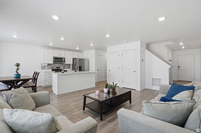 3832 W 930 N, Lehi, UT 84043