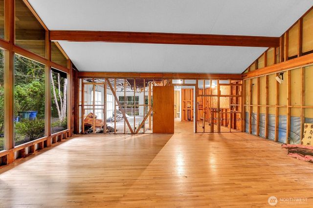 10815 Algonquin Road, Woodway, WA 98020