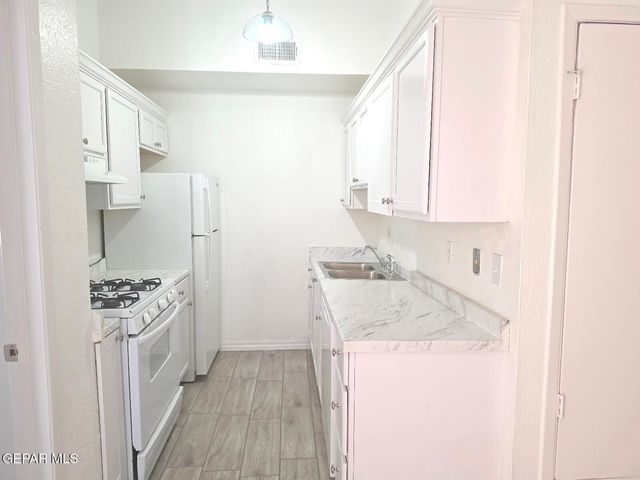 944 MONTERA Road, El Paso, TX 79907
