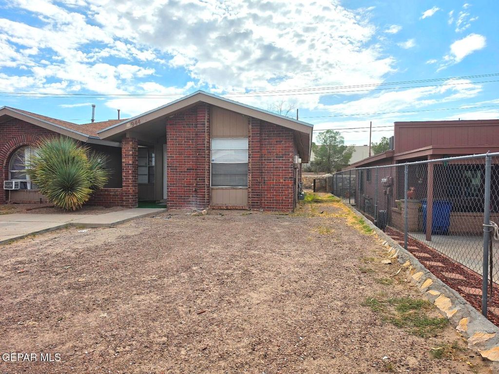 944 MONTERA Road, El Paso, TX 79907