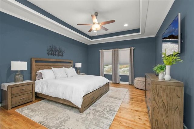 1205 SE Woodbine Drive, Blue Springs, MO 64014