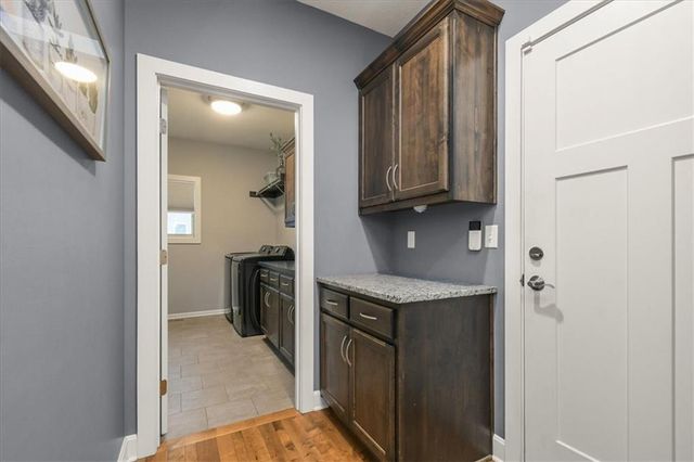 1205 SE Woodbine Drive, Blue Springs, MO 64014