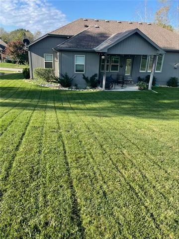 1205 SE Woodbine Drive, Blue Springs, MO 64014