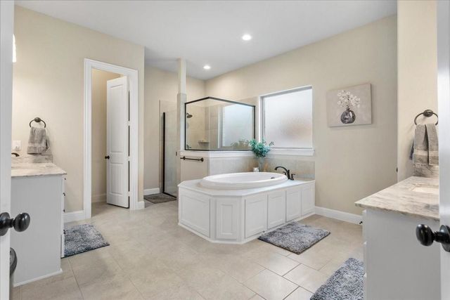1218 Woodside Drive, Mansfield, TX 76063