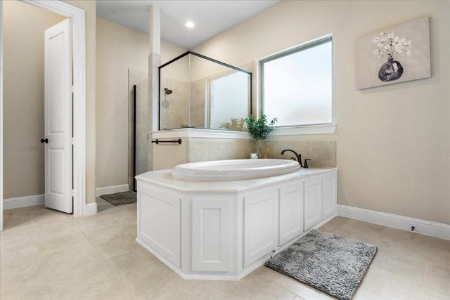 1218 Woodside Drive, Mansfield, TX 76063