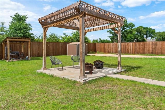 1218 Woodside Drive, Mansfield, TX 76063
