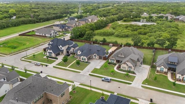 1218 Woodside Drive, Mansfield, TX 76063