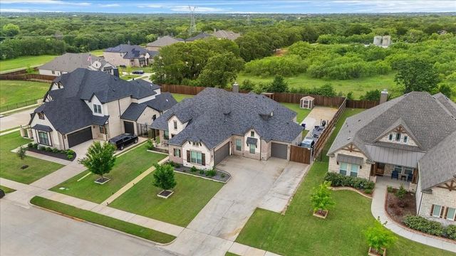 1218 Woodside Drive, Mansfield, TX 76063