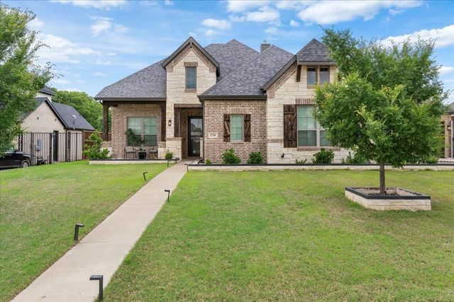 1218 Woodside Drive, Mansfield, TX 76063