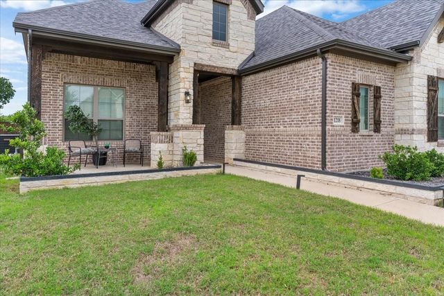 1218 Woodside Drive, Mansfield, TX 76063
