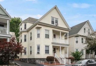 214 Highland Ave 1, Somerville, MA 02145