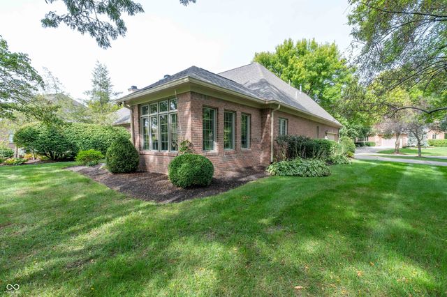 1701 Pathway Drive N, Greenwood, IN 46143