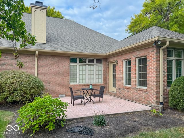 1701 Pathway Drive N, Greenwood, IN 46143