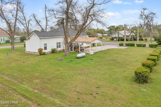 5349 10th Street, Malone, FL 32445