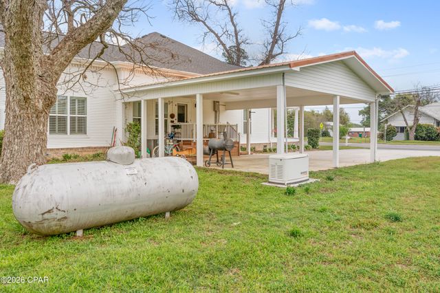 5349 10th Street, Malone, FL 32445