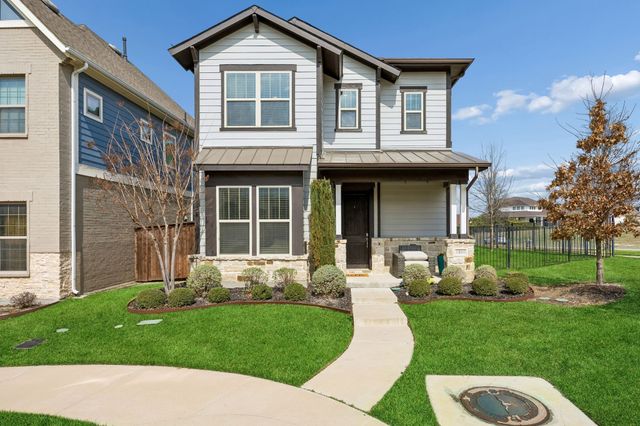 1800 Roundtree Circle W, Fort Worth, TX 76008