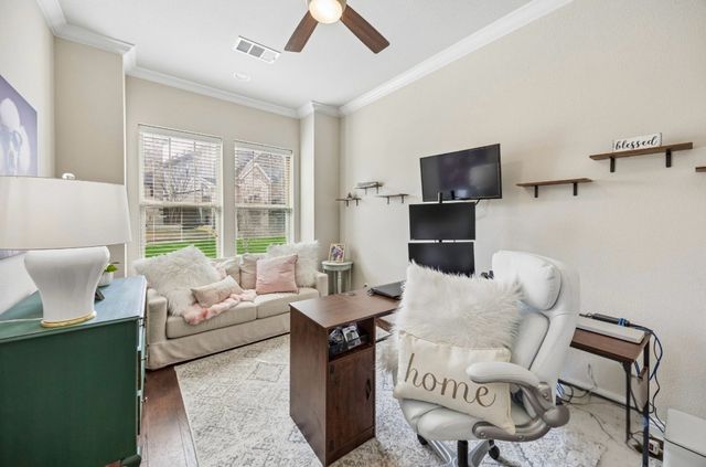 1800 Roundtree Circle W, Fort Worth, TX 76008