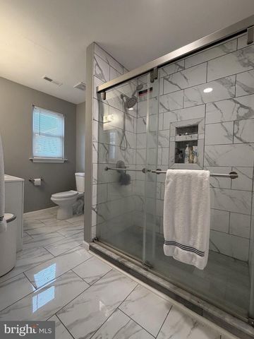 24 CRAIG DR, Woodbury, NJ 08096