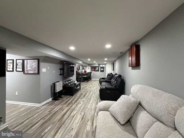 24 CRAIG DR, Woodbury, NJ 08096