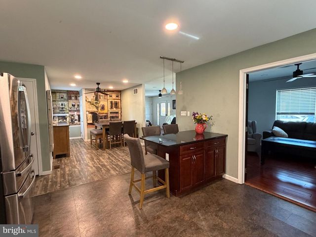 24 CRAIG DR, Woodbury, NJ 08096