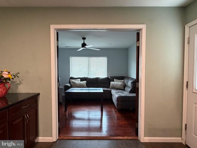 24 CRAIG DR, Woodbury, NJ 08096