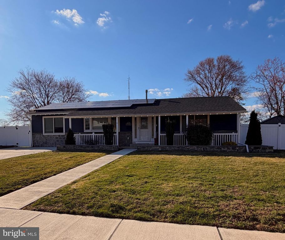 24 CRAIG DR, Woodbury, NJ 08096